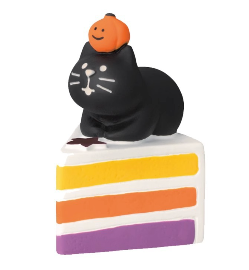 Halloween Themed Figurine - Pumpkin Black Cat Cake 🎃🐱🍰